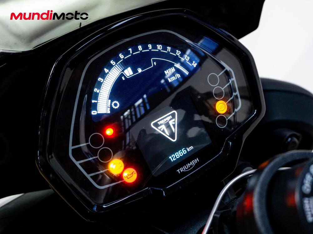 Triumph Street Triple 765 R (2023 - 26) (12)