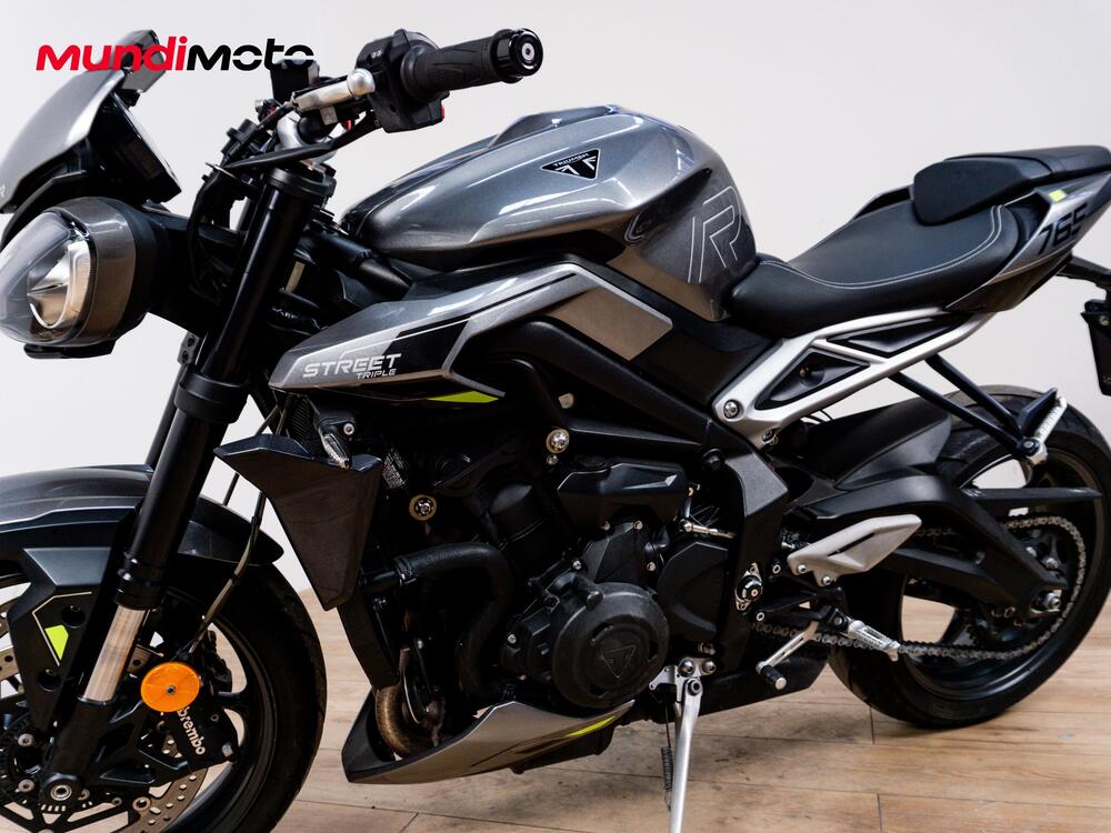 Triumph Street Triple 765 R (2023 - 26) (9)