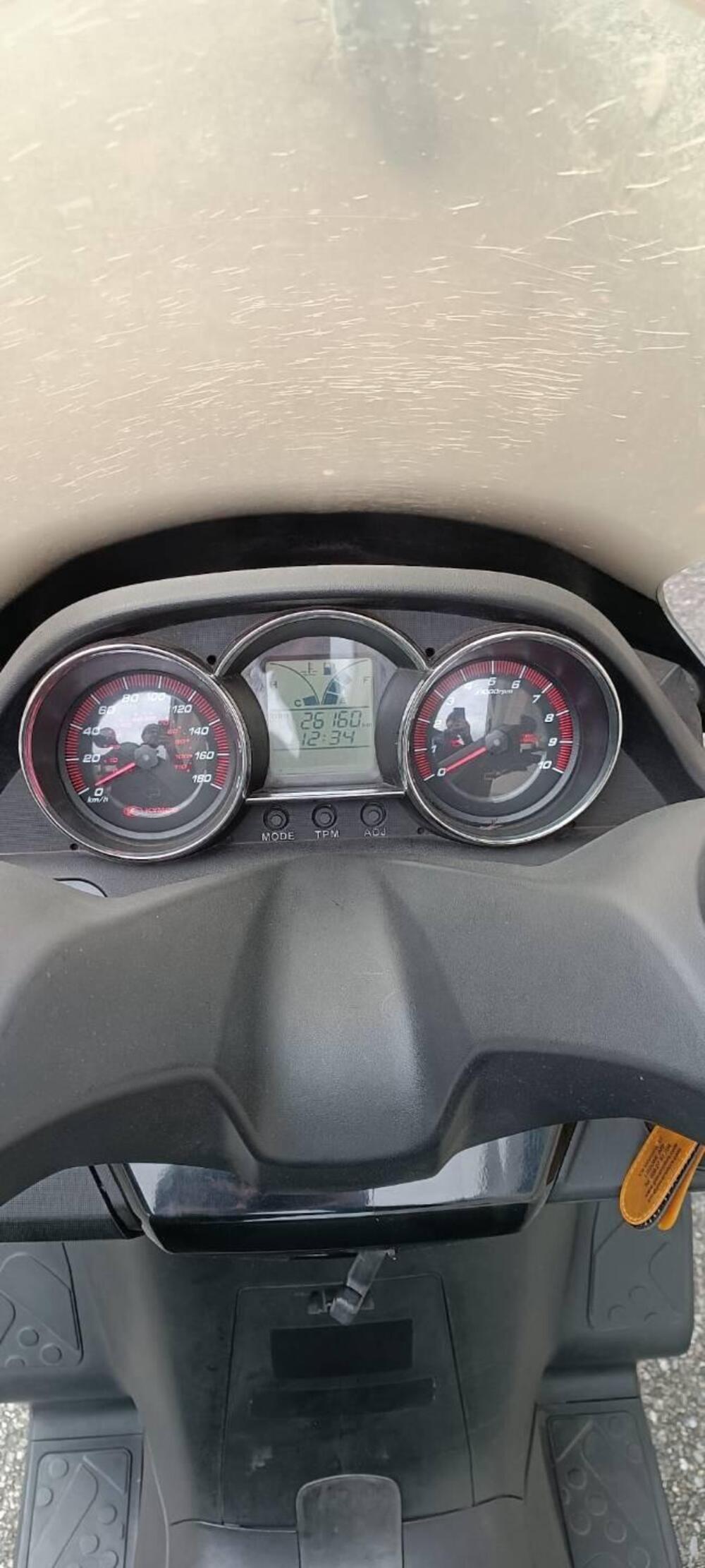 Kymco Downtown 300i (2009 - 17) (7)