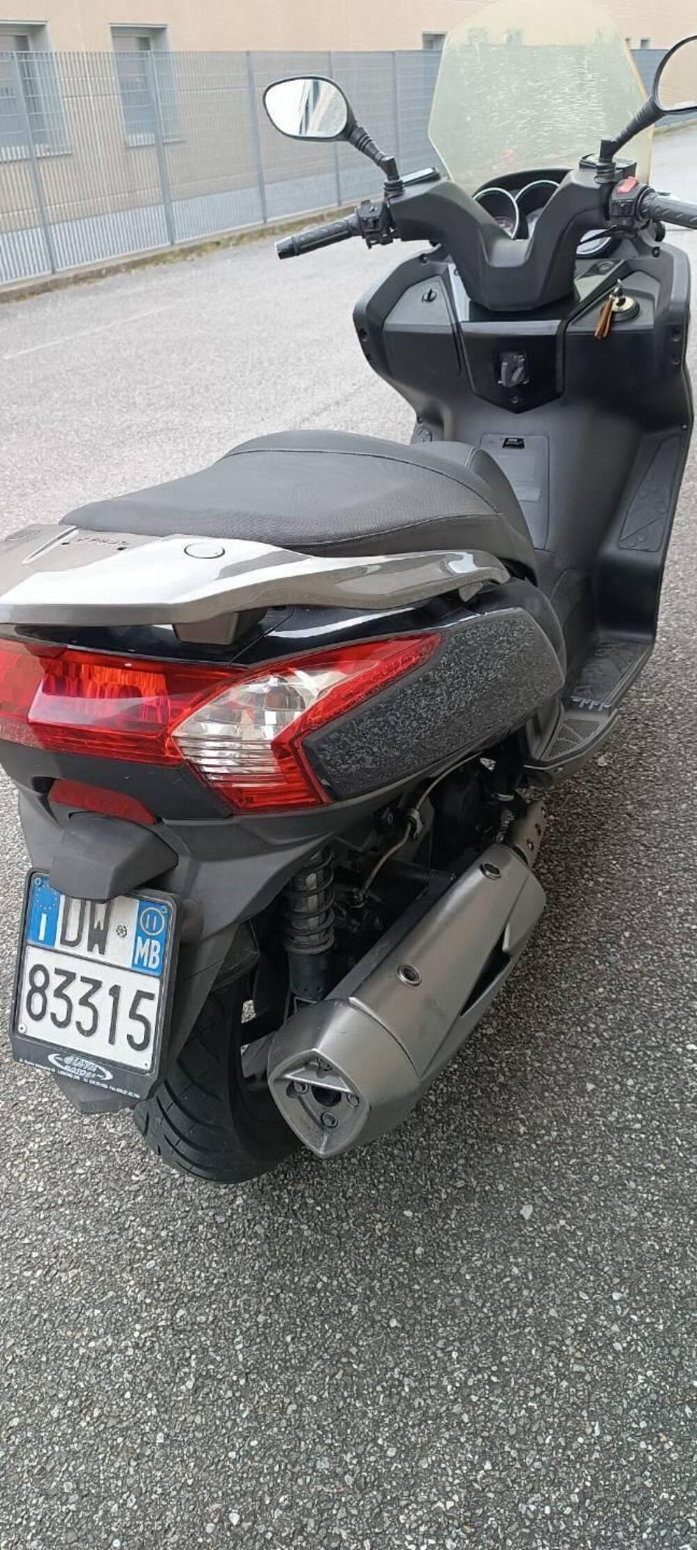 Kymco Downtown 300i (2009 - 17) (9)