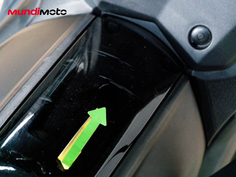 Kymco AK 550 ETS (2021 - 26) (17)