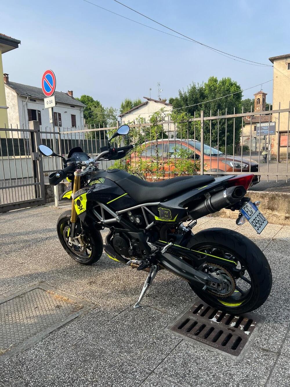 Aprilia Dorsoduro 750 ABS (2009 - 17) (7)