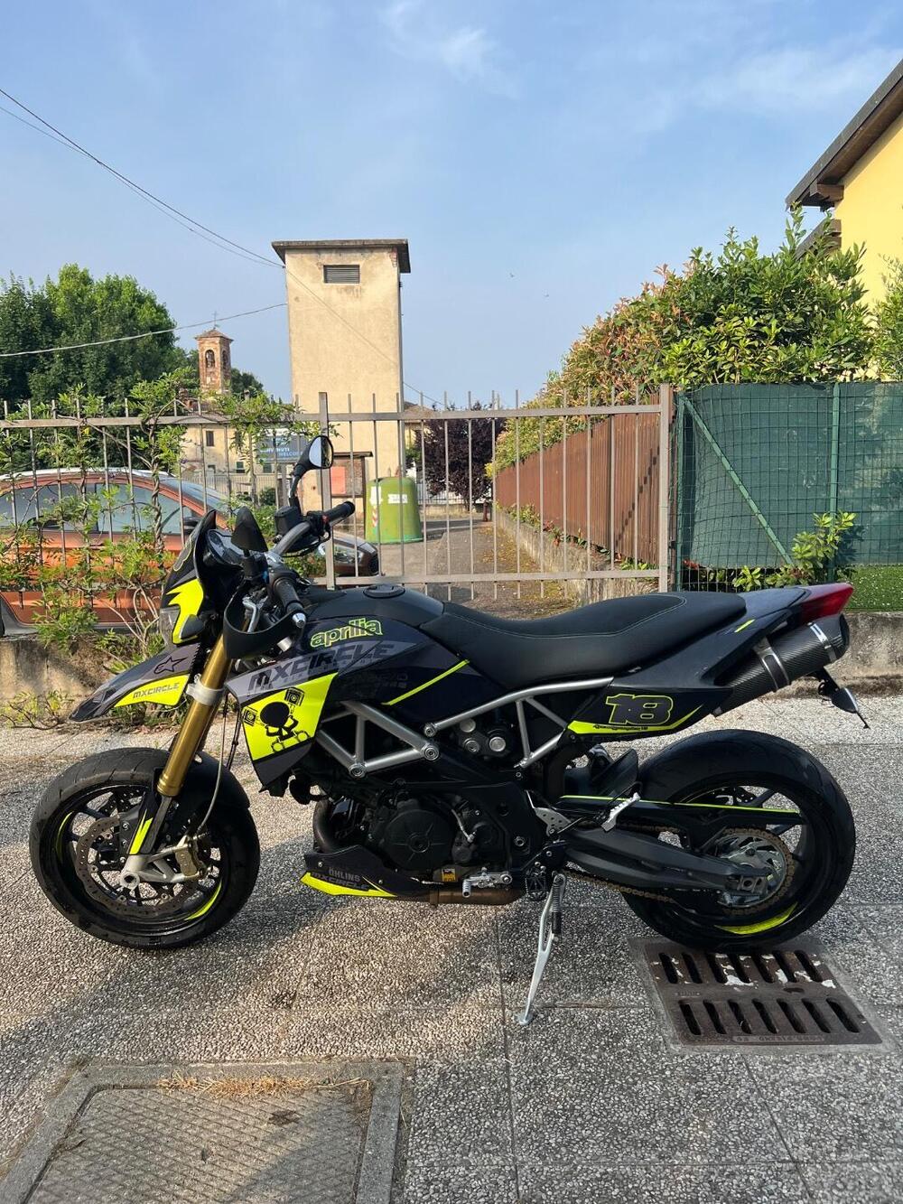 Aprilia Dorsoduro 750 ABS (2009 - 17) (8)