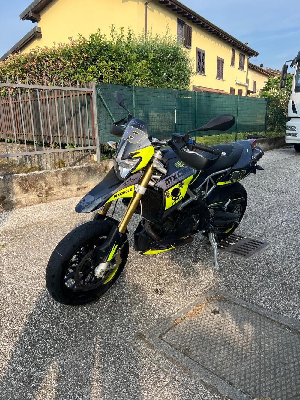 Aprilia Dorsoduro 750 ABS (2009 - 17) (9)