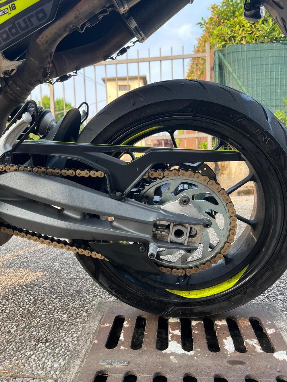 Aprilia Dorsoduro 750 ABS (2009 - 17) (11)