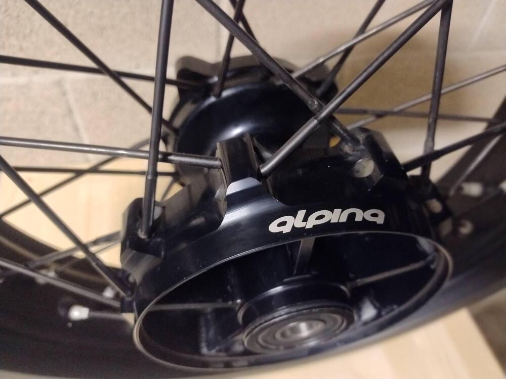 Cerchi Alpina Tubeless Africa Twin 1000 e 1100 Alpina Raggi (4)