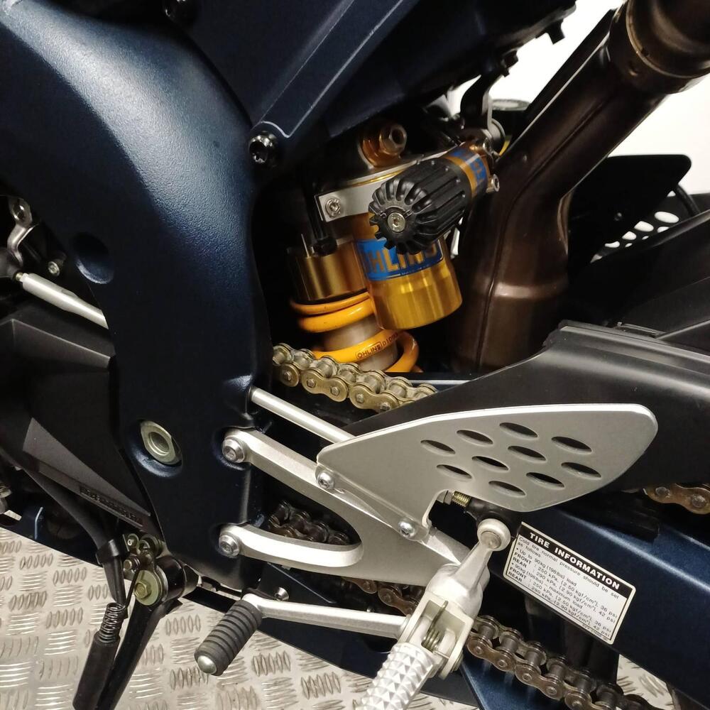 Yamaha YZF R1 SP1 (2006) (11)