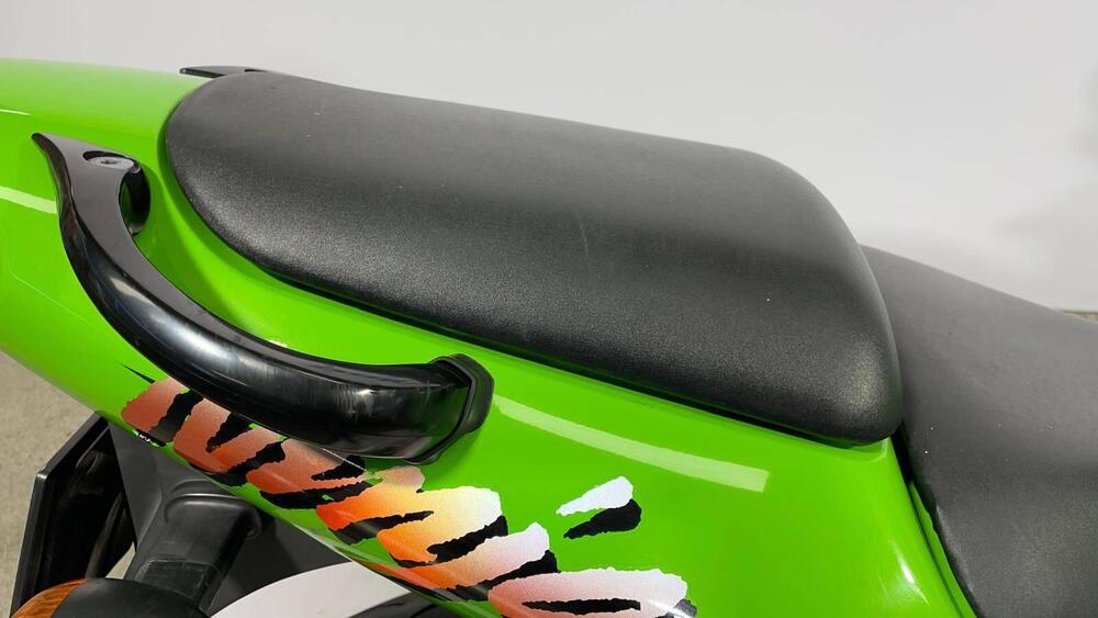 Kawasaki Ninja 600 ZX-6R (1998 - 99) (5)