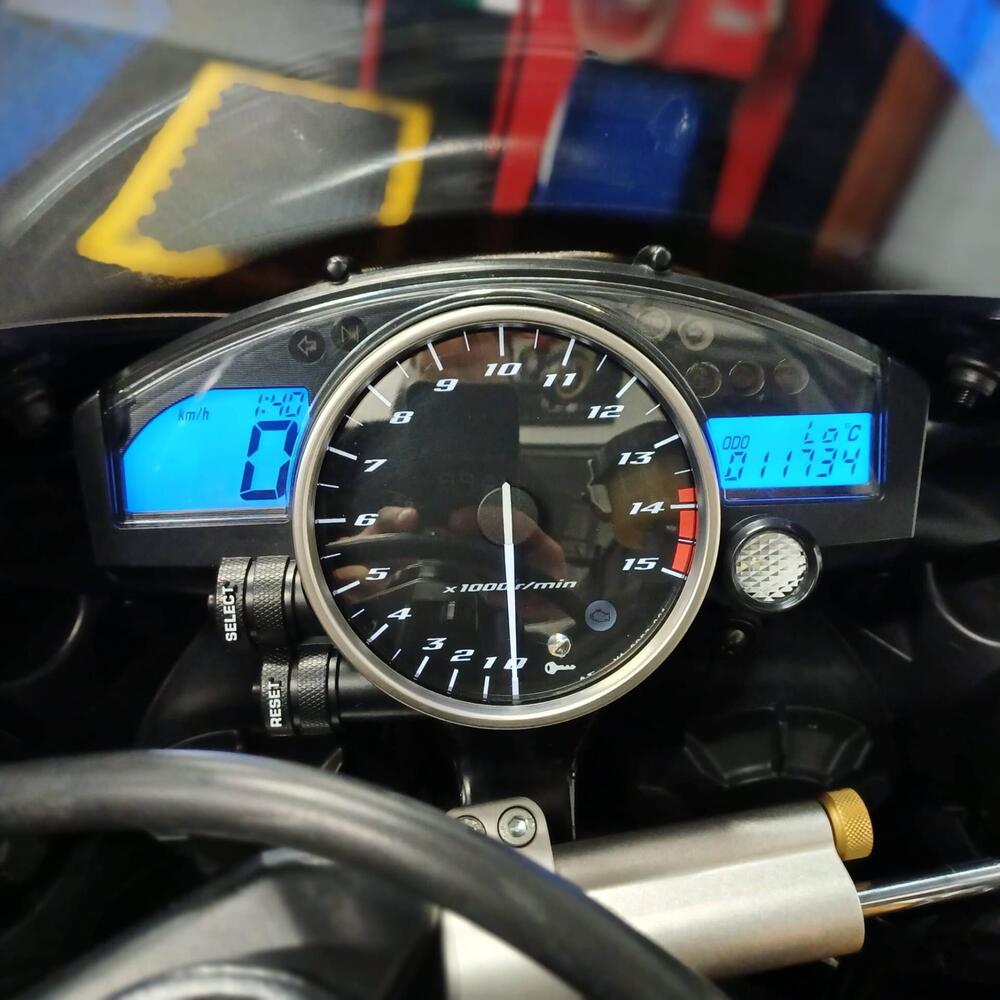 Yamaha YZF R1 SP1 (2006) (19)