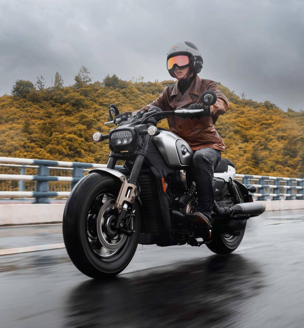 QJ Motor SRV 600 V (2025 - 26) (2)