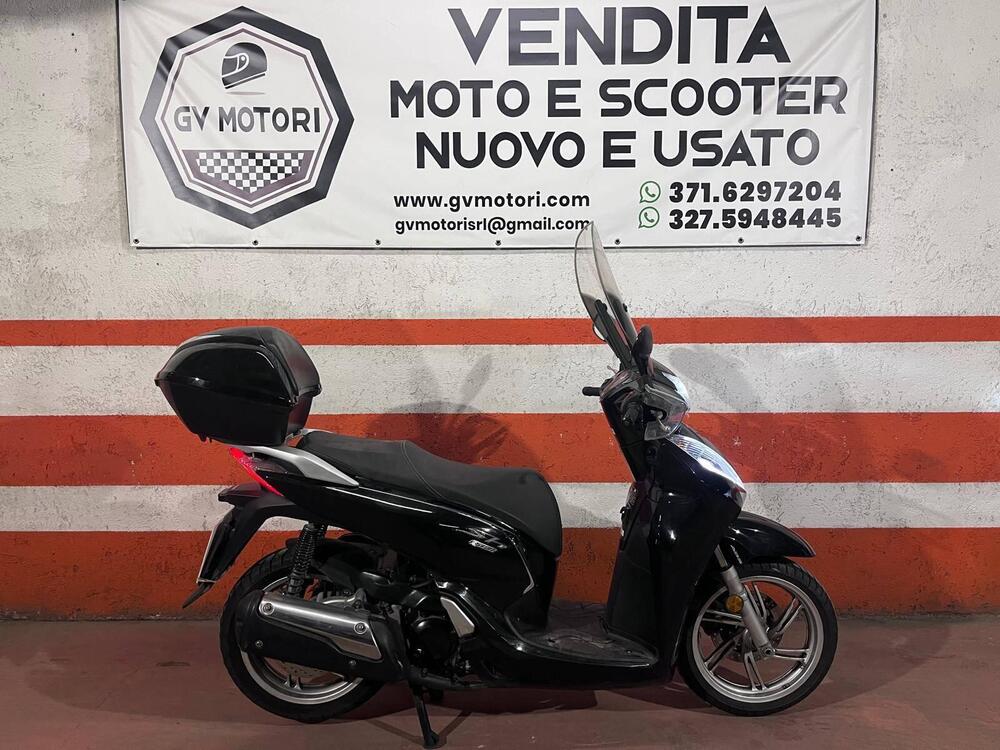 Honda SH 300 i ABS (2016 - 20) (3)