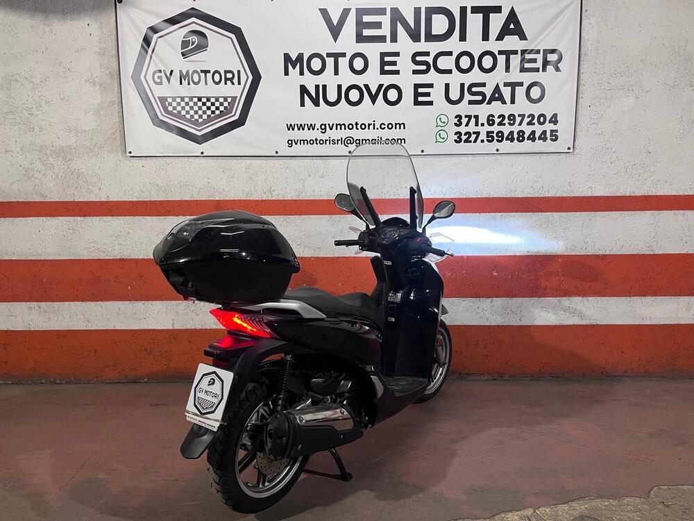 Honda SH 300 i ABS (2016 - 20) (4)