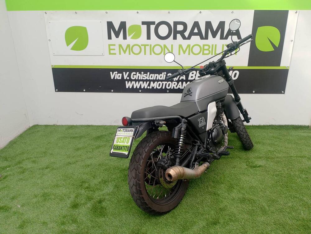 Brixton Motorcycles Glanville 250 X (2018 - 19) (4)