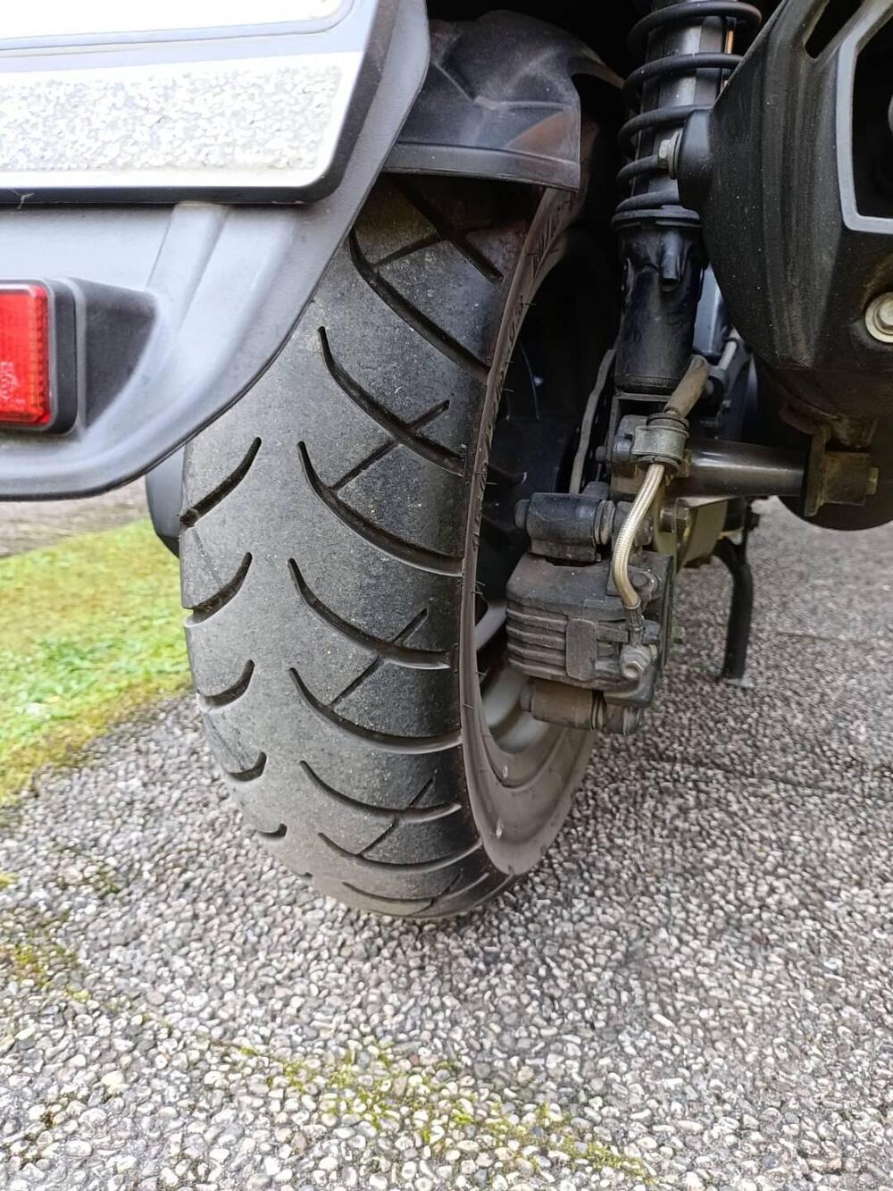 Kymco Downtown 350i TCS (2021 - 25) (13)