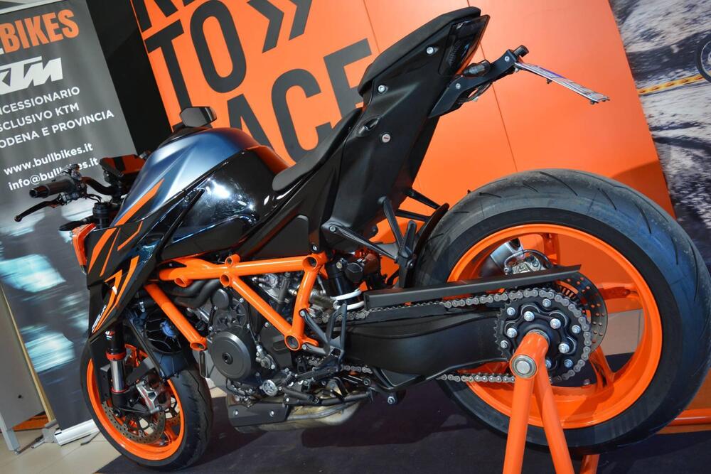KTM 1290 Super Duke R (2022 - 23) (6)