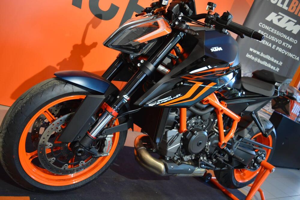 KTM 1290 Super Duke R (2022 - 23) (5)