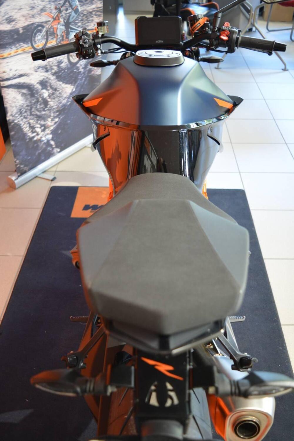 KTM 1290 Super Duke R (2022 - 23) (8)