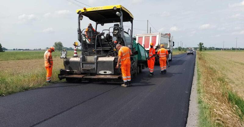 Caro petrolio, asfalto alle stelle: rincari fino al 50% nei cantieri stradali