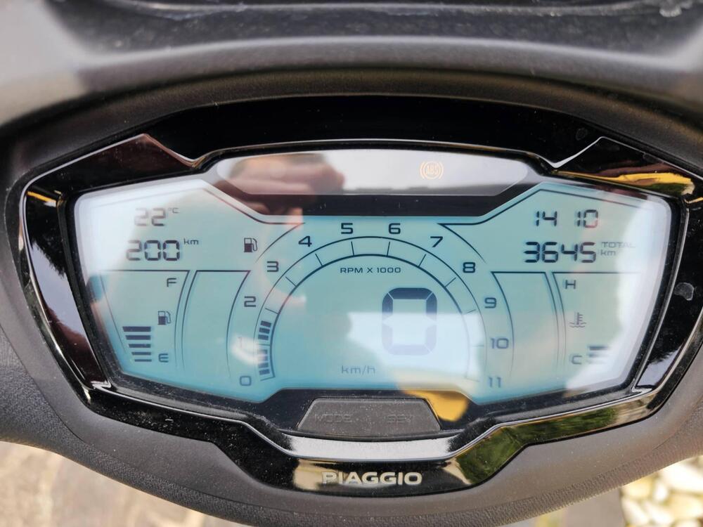 Piaggio Beverly 300 ABS-ASR (2021 - 25) (7)