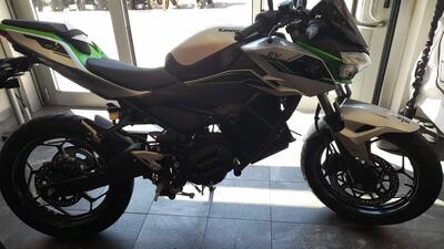 Kawasaki Z e-1 (2024 - 26) usata