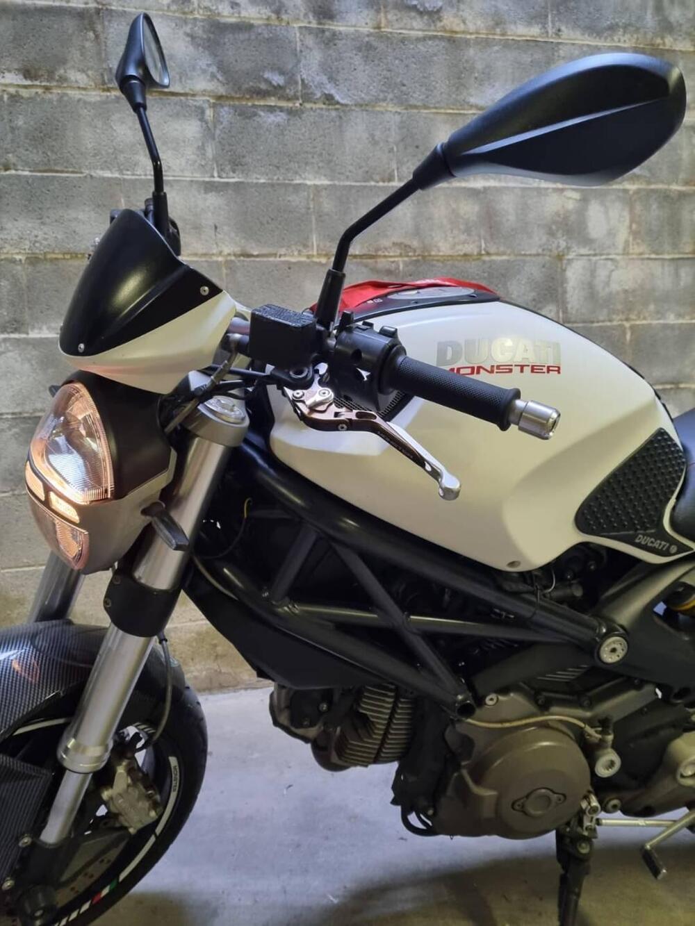 Ducati Monster 696 Plus (2007 - 14) (4)
