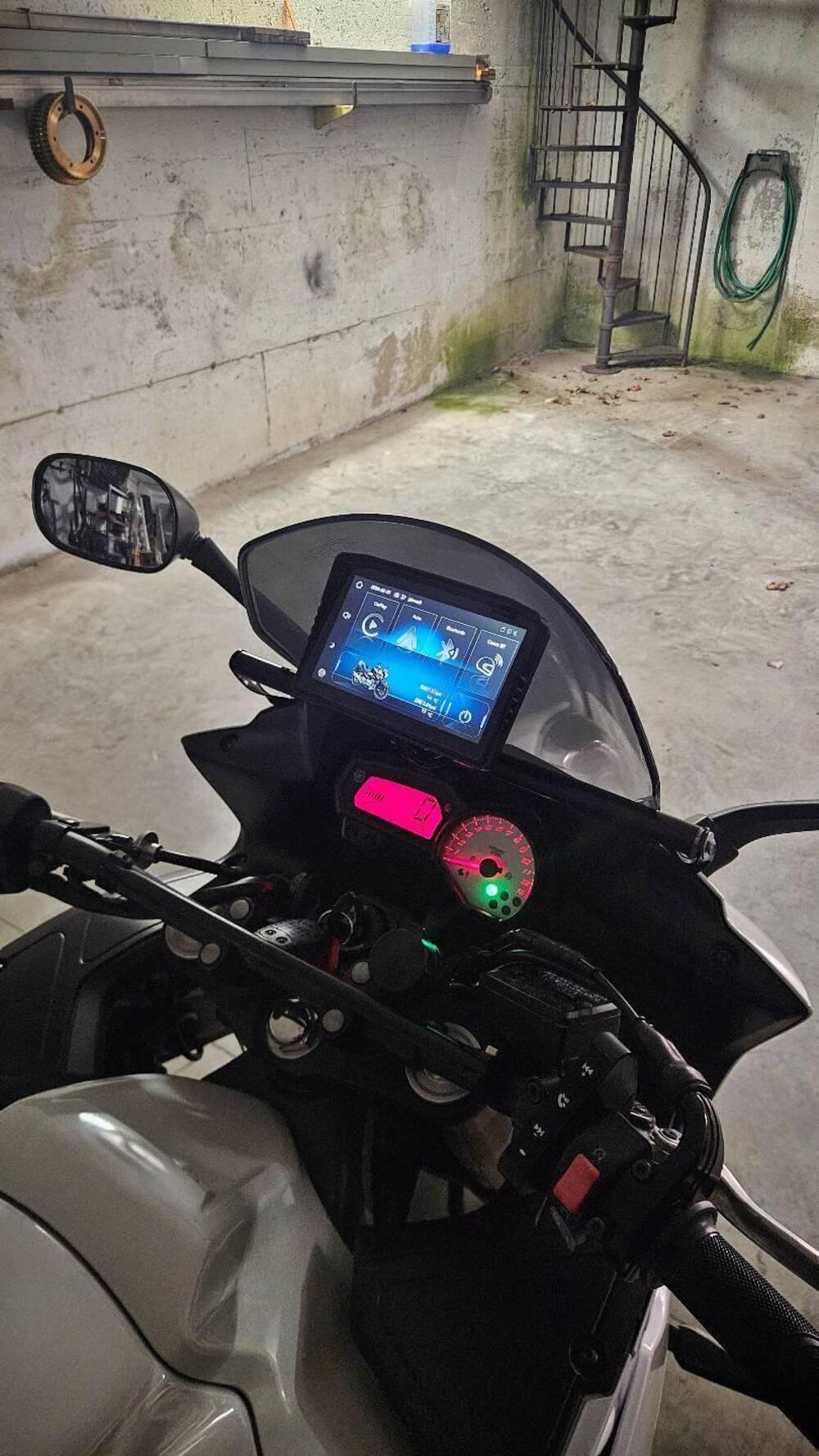 Yamaha Fazer 8 (2010 - 16) (9)