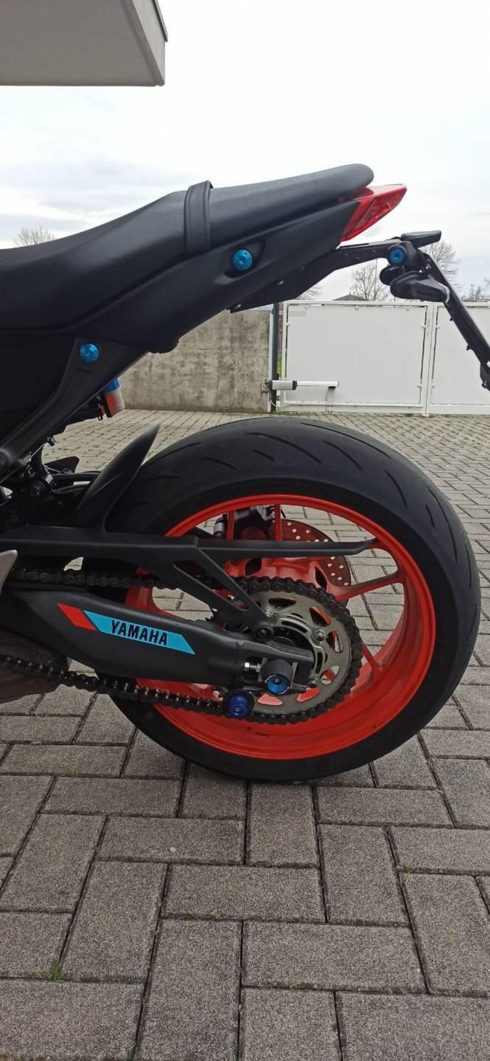 Yamaha MT-09 (2021 - 23) (4)