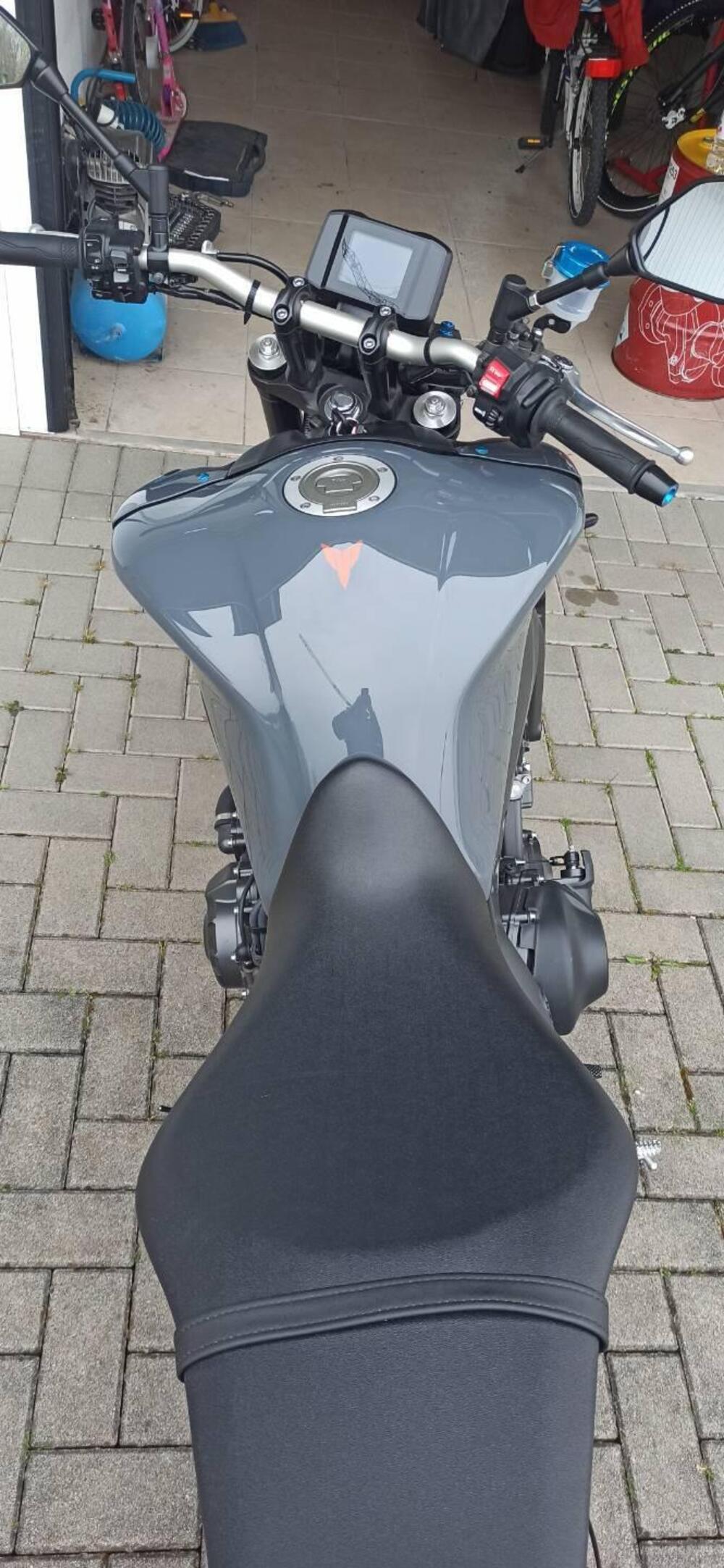 Yamaha MT-09 (2021 - 23) (6)