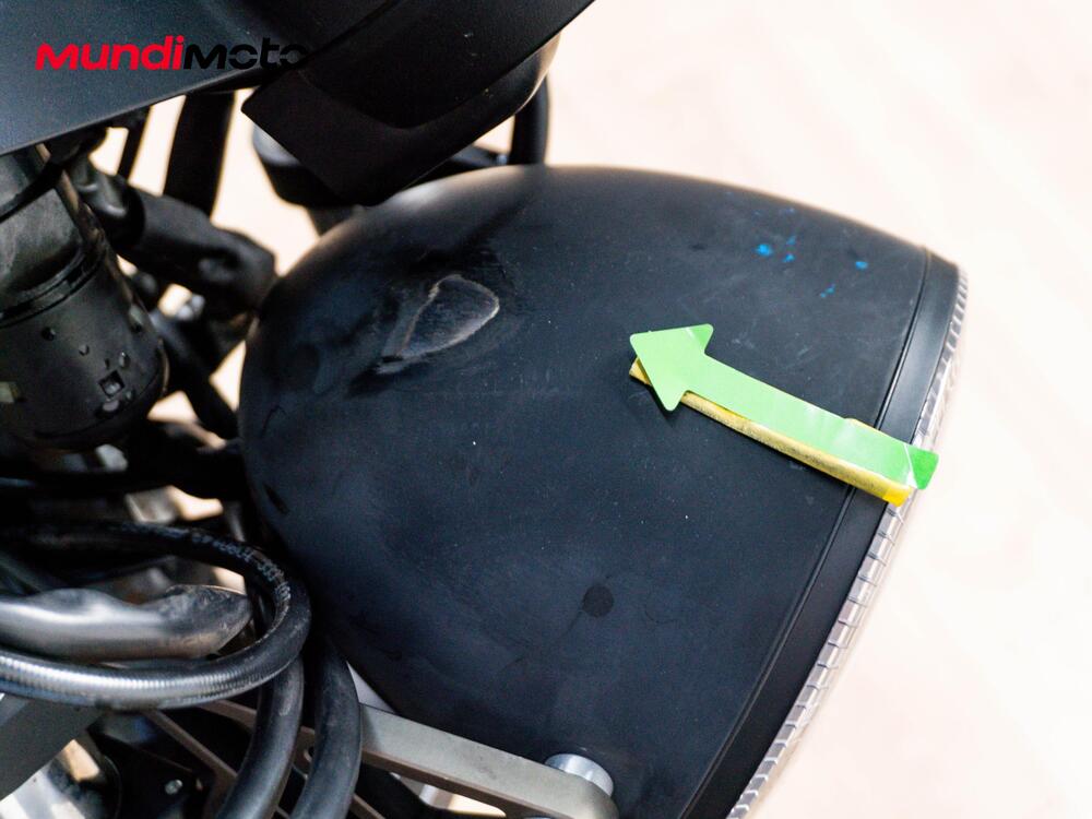 Moto Guzzi V7 III Stone (2017 - 20) (14)