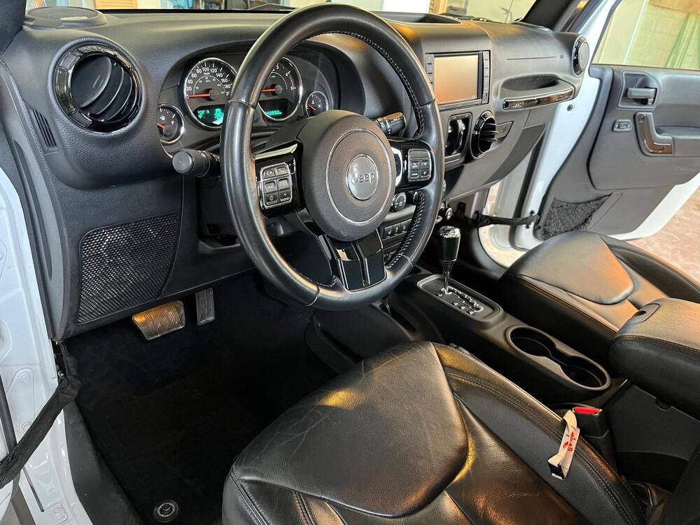 Jeep Wrangler Unlimited usata a Ancona (5)