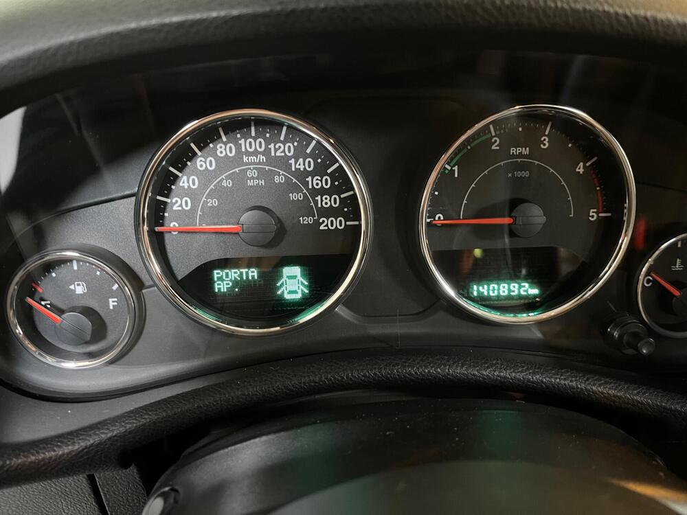 Jeep Wrangler Unlimited usata a Ancona (6)