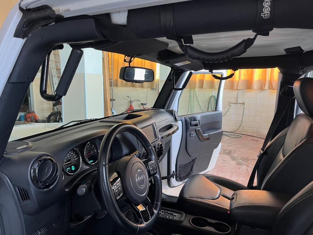 Jeep Wrangler Unlimited usata a Ancona (7)