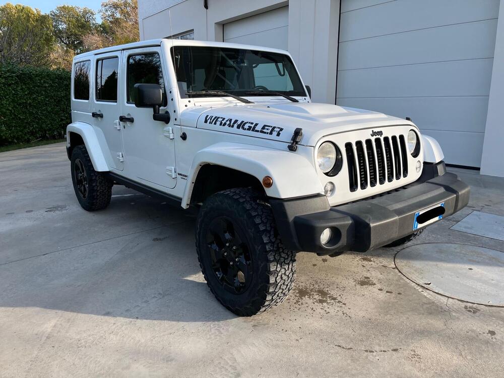 Jeep Wrangler Unlimited usata a Ancona (12)