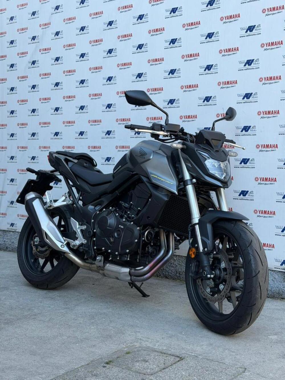 Honda CB 750 Hornet (2023 - 24) (2)