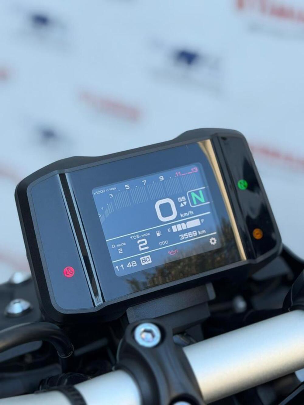 Yamaha MT-09 (2021 - 23) (6)