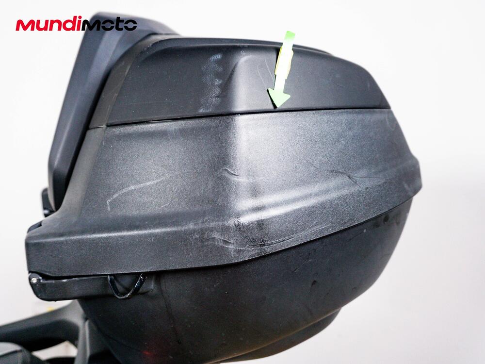 Yamaha X-Max 400 Iron Max ABS (2016) (19)