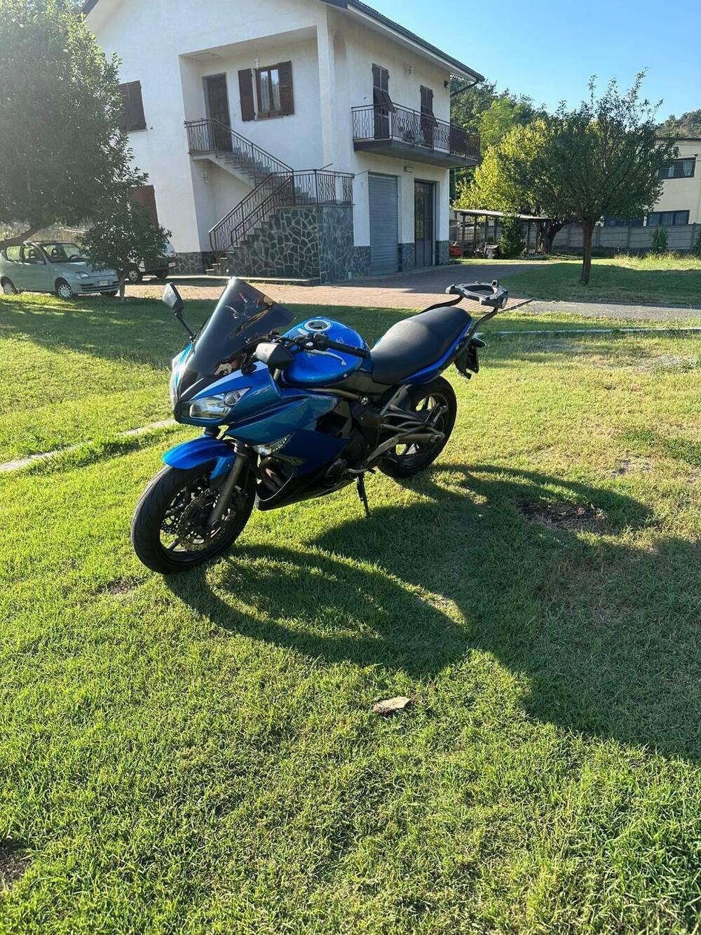 Kawasaki ER-6F (2009 - 11) (2)