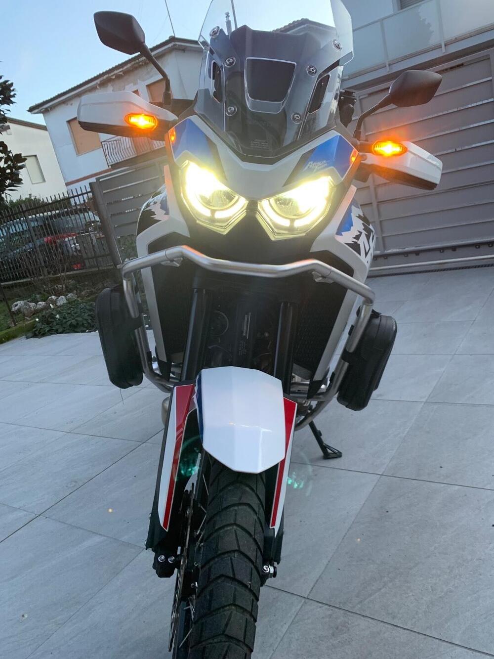 Honda Africa Twin CRF 1100L ES (2024 - 26) (15)