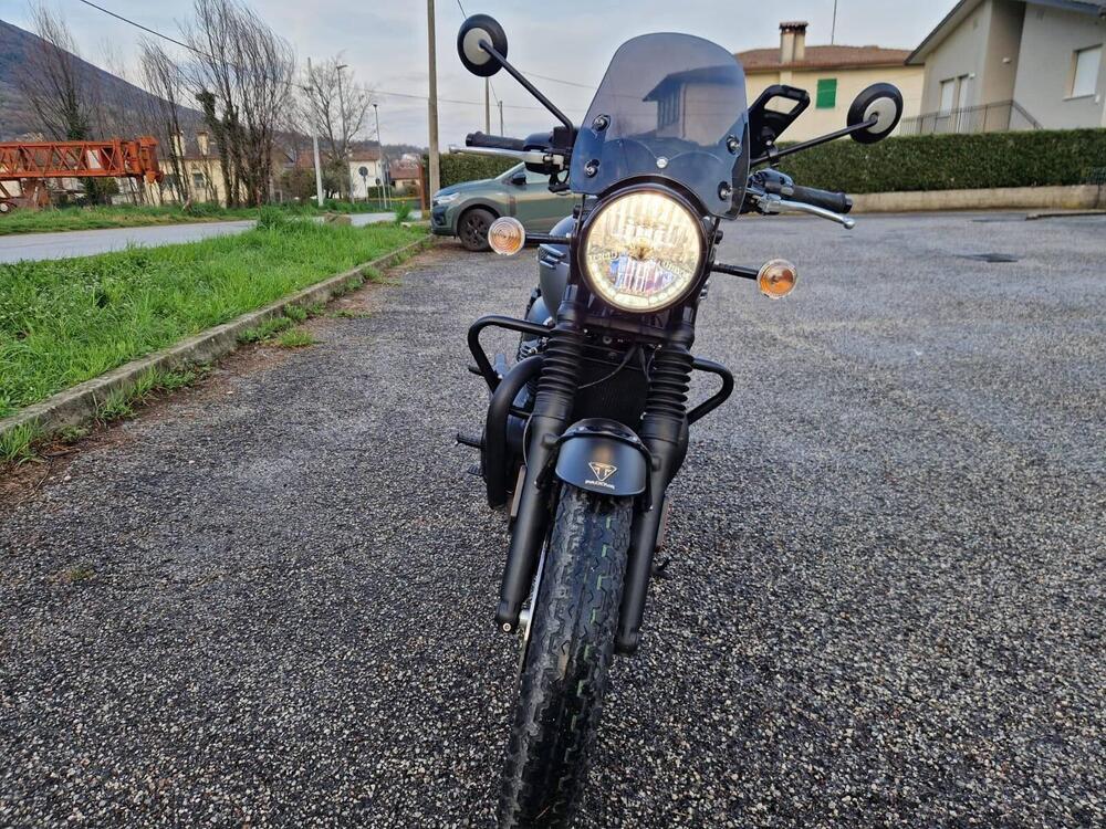 Triumph Bonneville T120 Black (2021 - 25) (2)