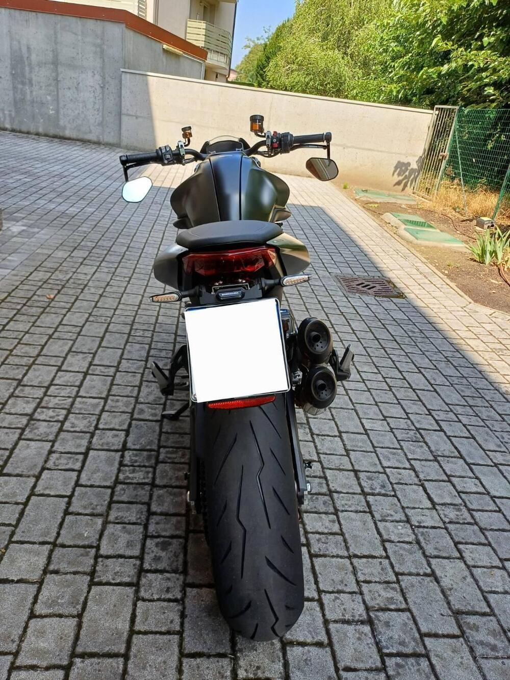 Ducati Monster 937 + (2021 - 25) (4)