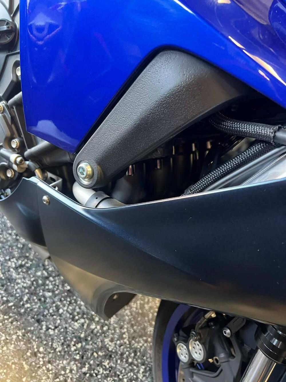 Yamaha YZF R1 (2020 - 25) (7)