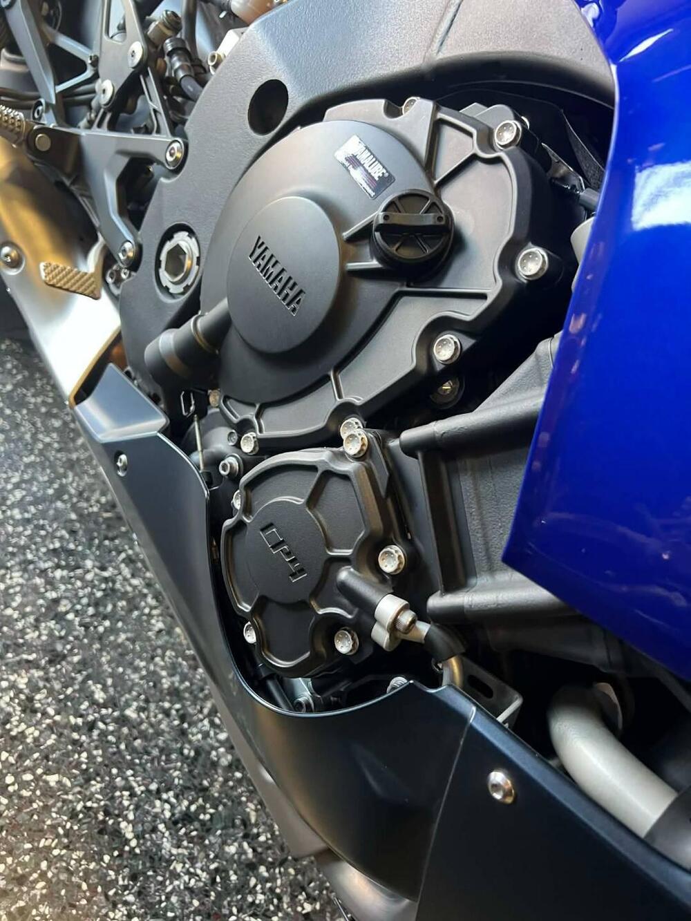 Yamaha YZF R1 (2020 - 25) (18)