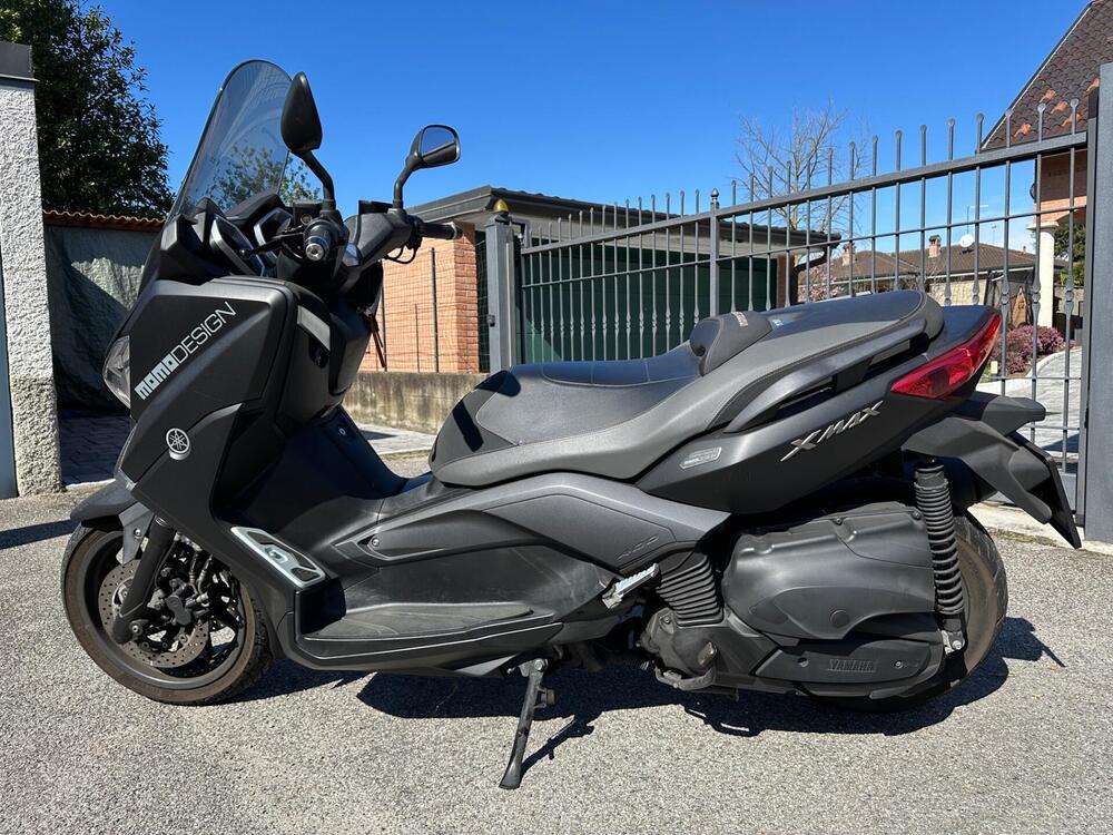 Yamaha X-Max 400 Momodesign (2014 - 16) (2)
