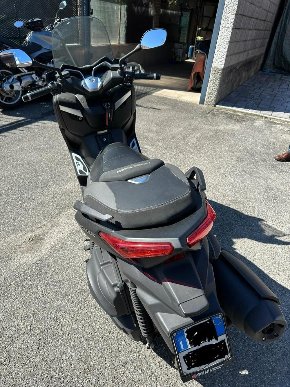 Yamaha X-Max 400 Momodesign (2014 - 16) (4)