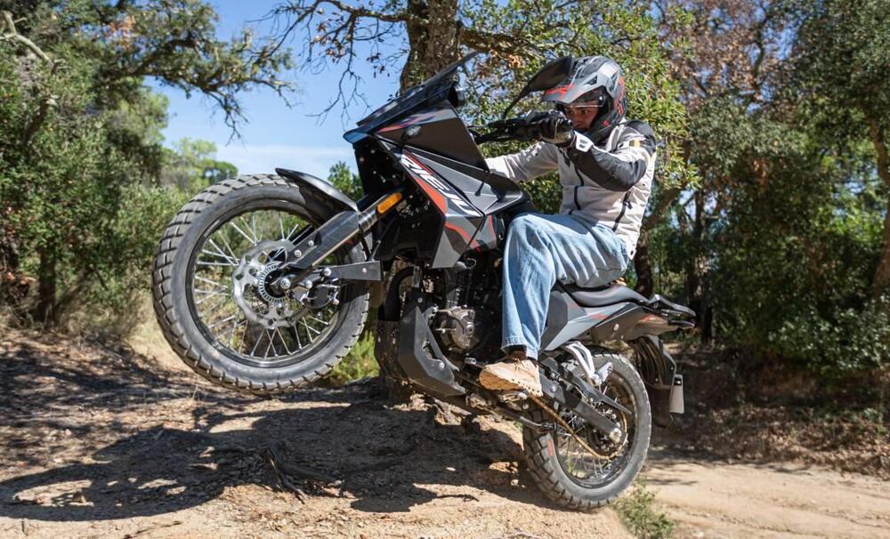 Rieju Aventura 125 (2026) (10)