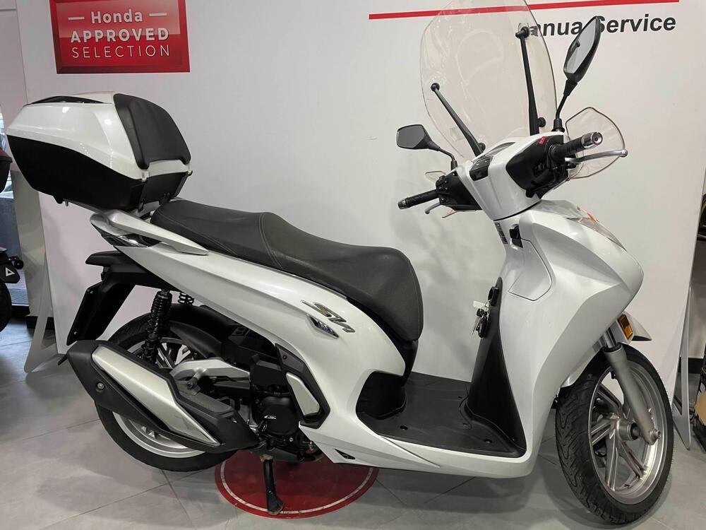 Honda SH 350 (2021 - 24) (7)