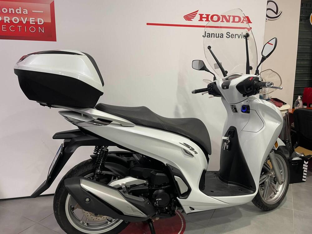 Honda SH 350 (2021 - 24) (8)