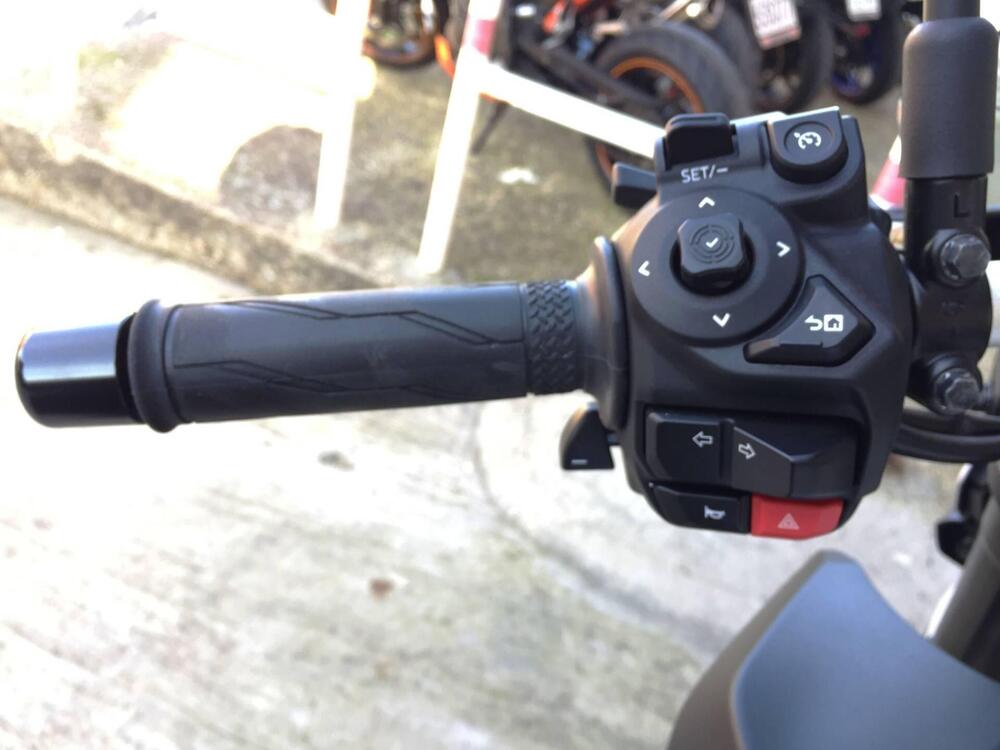 Yamaha MT-07 Y-AMT (2025 - 26) (12)