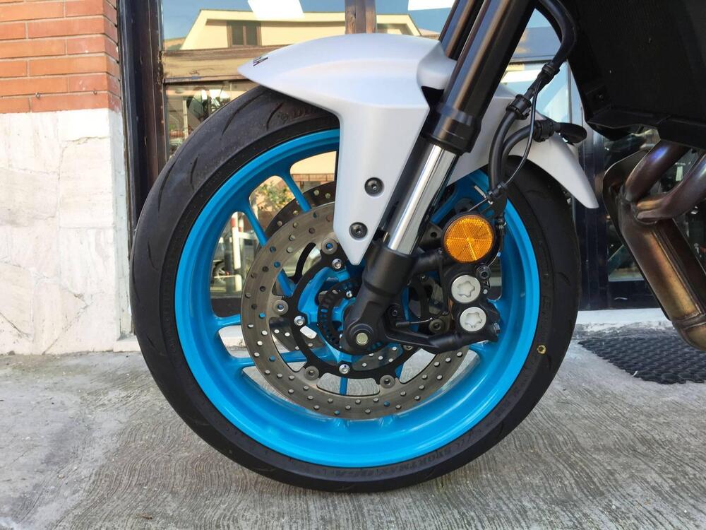 Yamaha MT-07 Y-AMT (2025 - 26) (17)