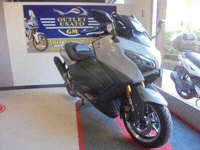 Yamaha T-Max 560 Tech Max (2025 - 26) usata